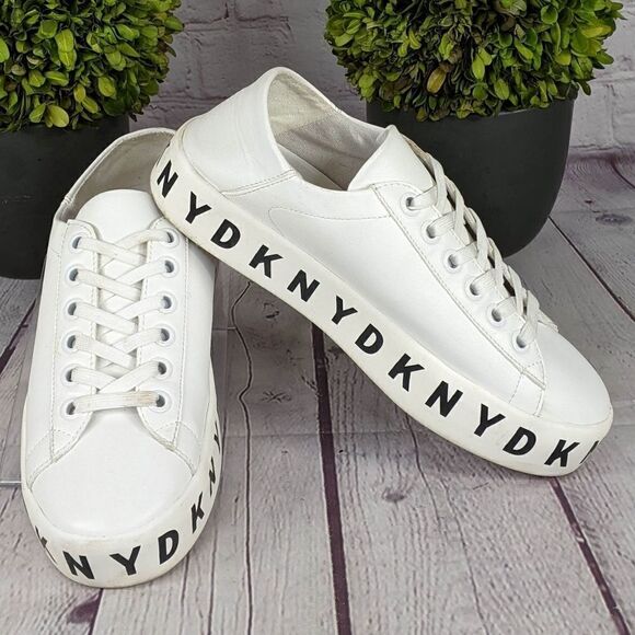 DKNY (Donna Karan) Banson Sneaker - Picture 1 of 8